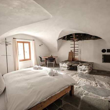Hotel Weiss Kreuz Splügen Rom bilde