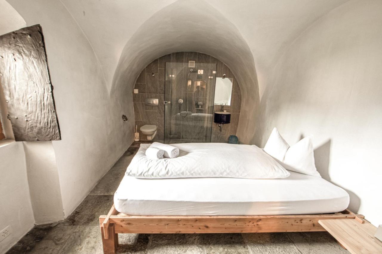 Hotel Weiss Kreuz Splügen Rom bilde
