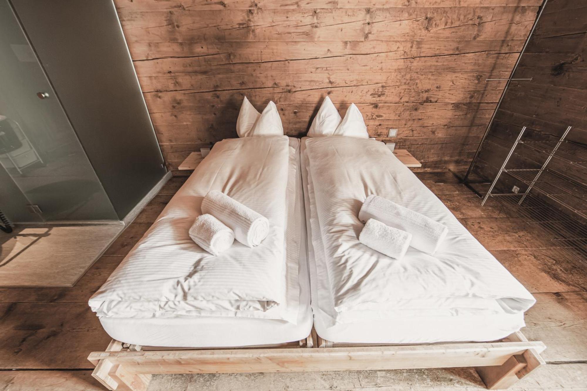Hotel Weiss Kreuz Splügen Rom bilde