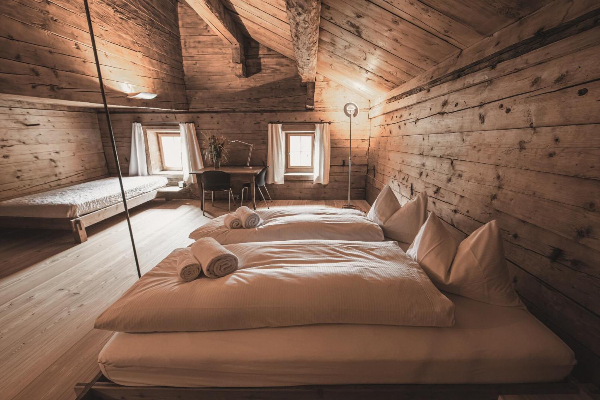 Hotel Weiss Kreuz Splügen Rom bilde